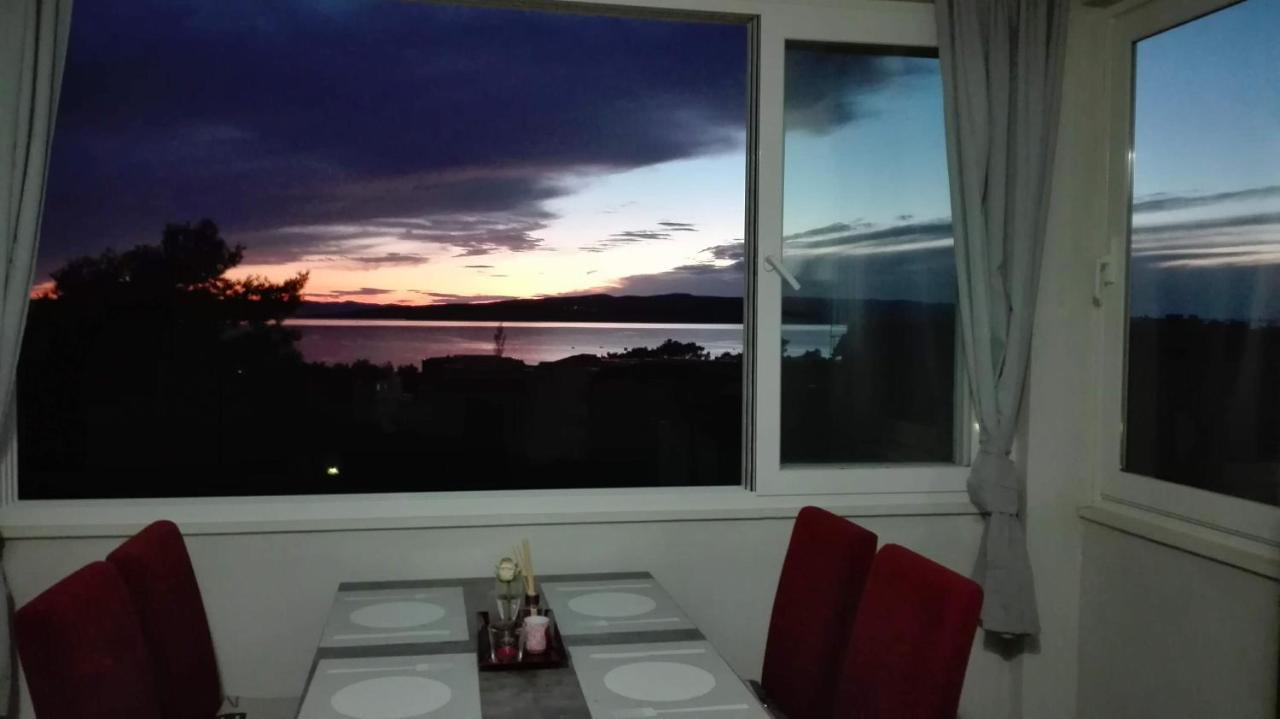 Apartmani Zoran Bilic โพรไมนา ภายนอก รูปภาพ