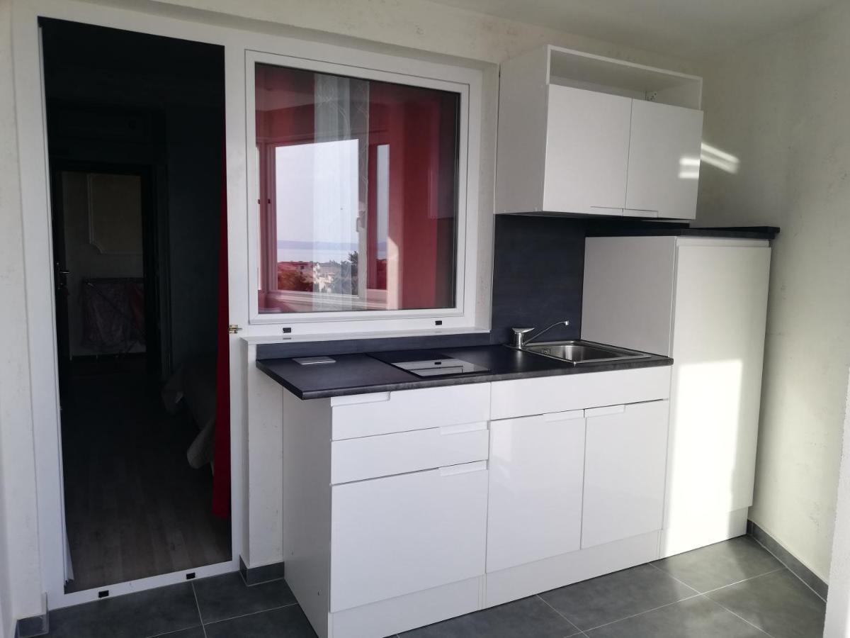 Apartmani Zoran Bilic โพรไมนา ภายนอก รูปภาพ