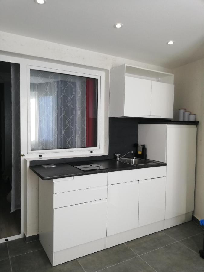 Apartmani Zoran Bilic โพรไมนา ภายนอก รูปภาพ