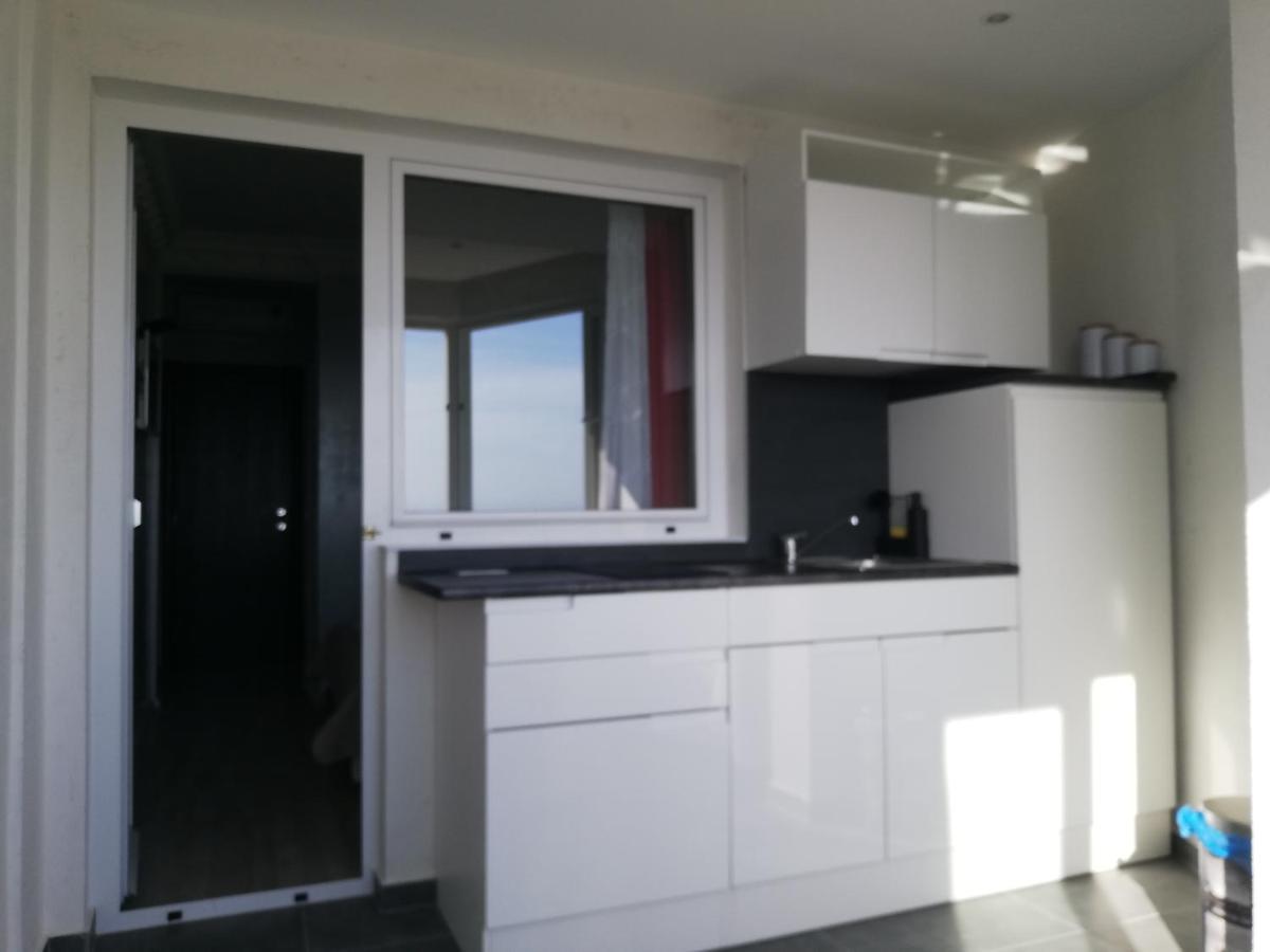 Apartmani Zoran Bilic โพรไมนา ภายนอก รูปภาพ
