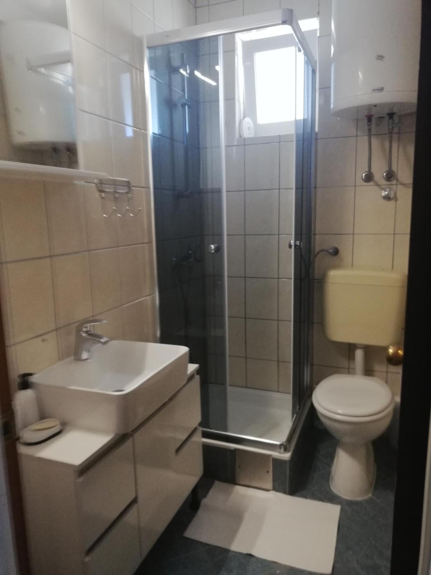 Apartmani Zoran Bilic โพรไมนา ภายนอก รูปภาพ